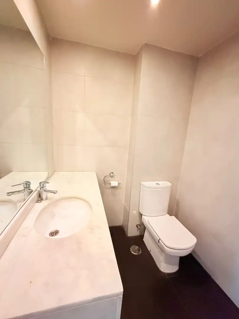 Bathroom of Duplexes for sale in Alcorcón  with Air Conditioner, Heating and Private garden