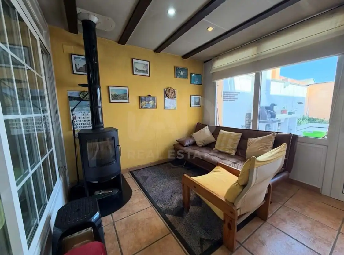 Sala de estar de Casa o chalet en venta en Ivars d'Urgell con Calefacción y Terraza