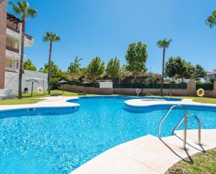 Piscina de Planta baixa de lloguer en Benalmádena amb Aire condicionat, Jardí privat i Terrassa