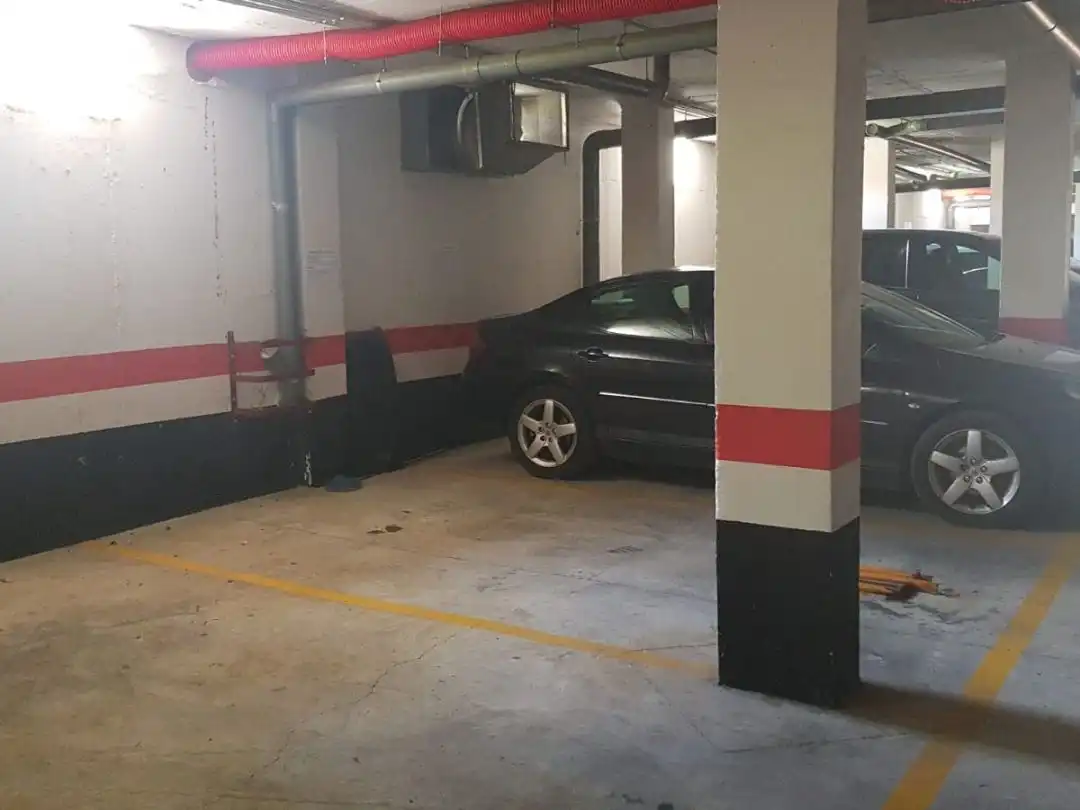 Parkplatz von Garage zur Miete in Vélez-Málaga