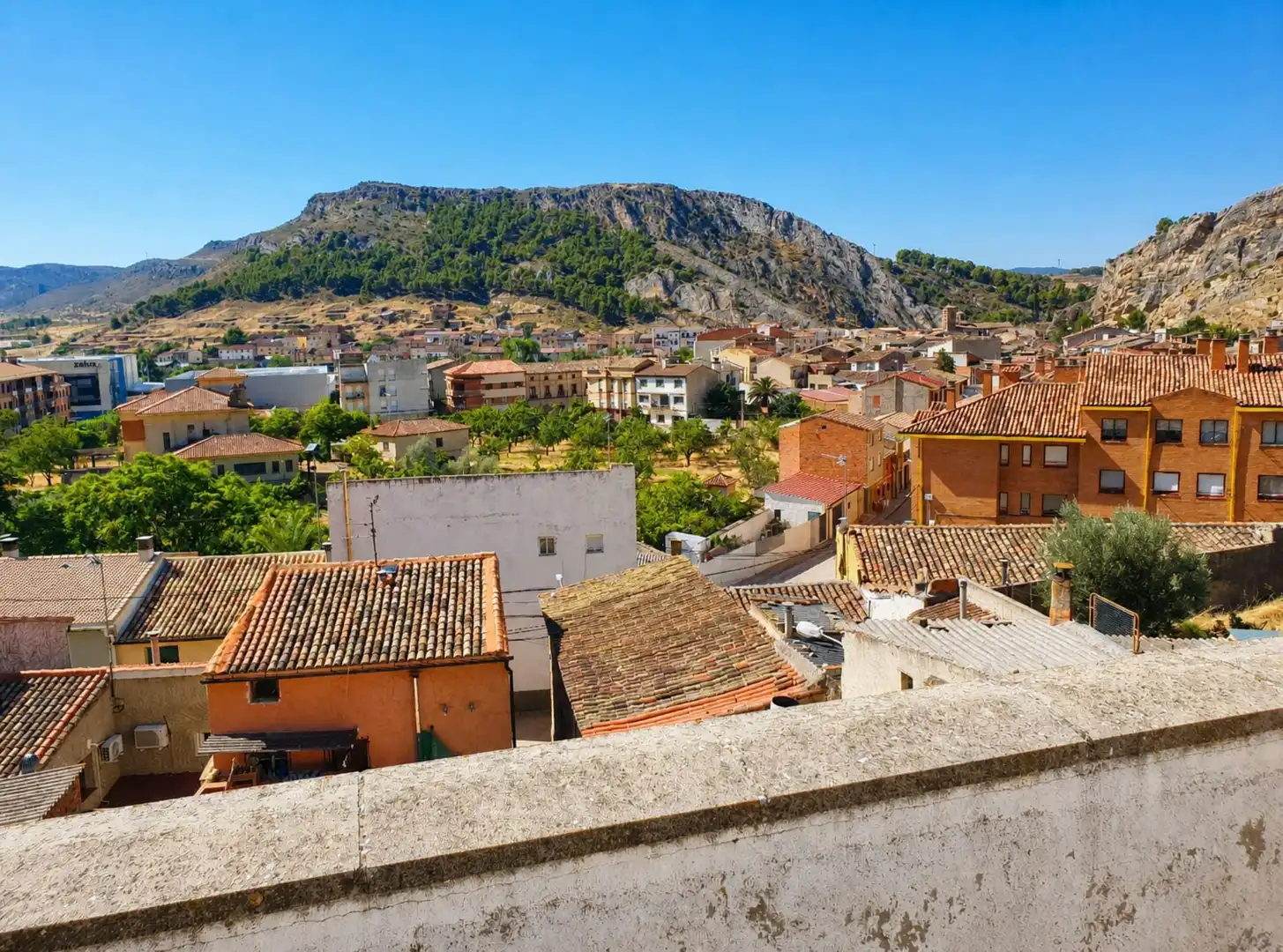 Vista exterior de Finca rústica en venda en Alhama de Aragón amb Calefacció, Terrassa i Traster
