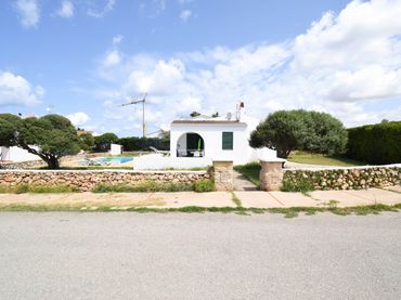 Villa mit Pool zum Verkauf in Cala d'en Bosch - Serpentona