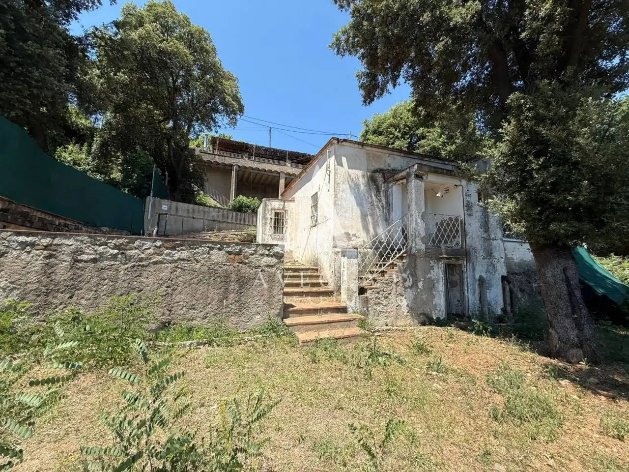 Vista exterior de Casa o xalet en venda en Sant Cugat del Vallès amb Jardí privat i Piscina