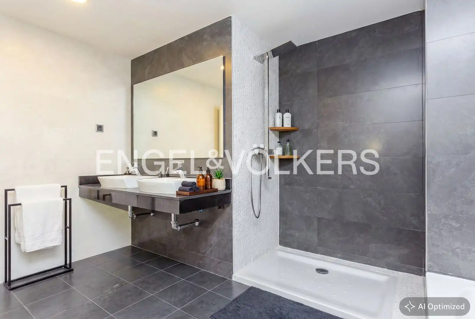 Baño de Casa o chalet en venta en Madrid con Aire acondicionado, Calefacción y Jardín privado