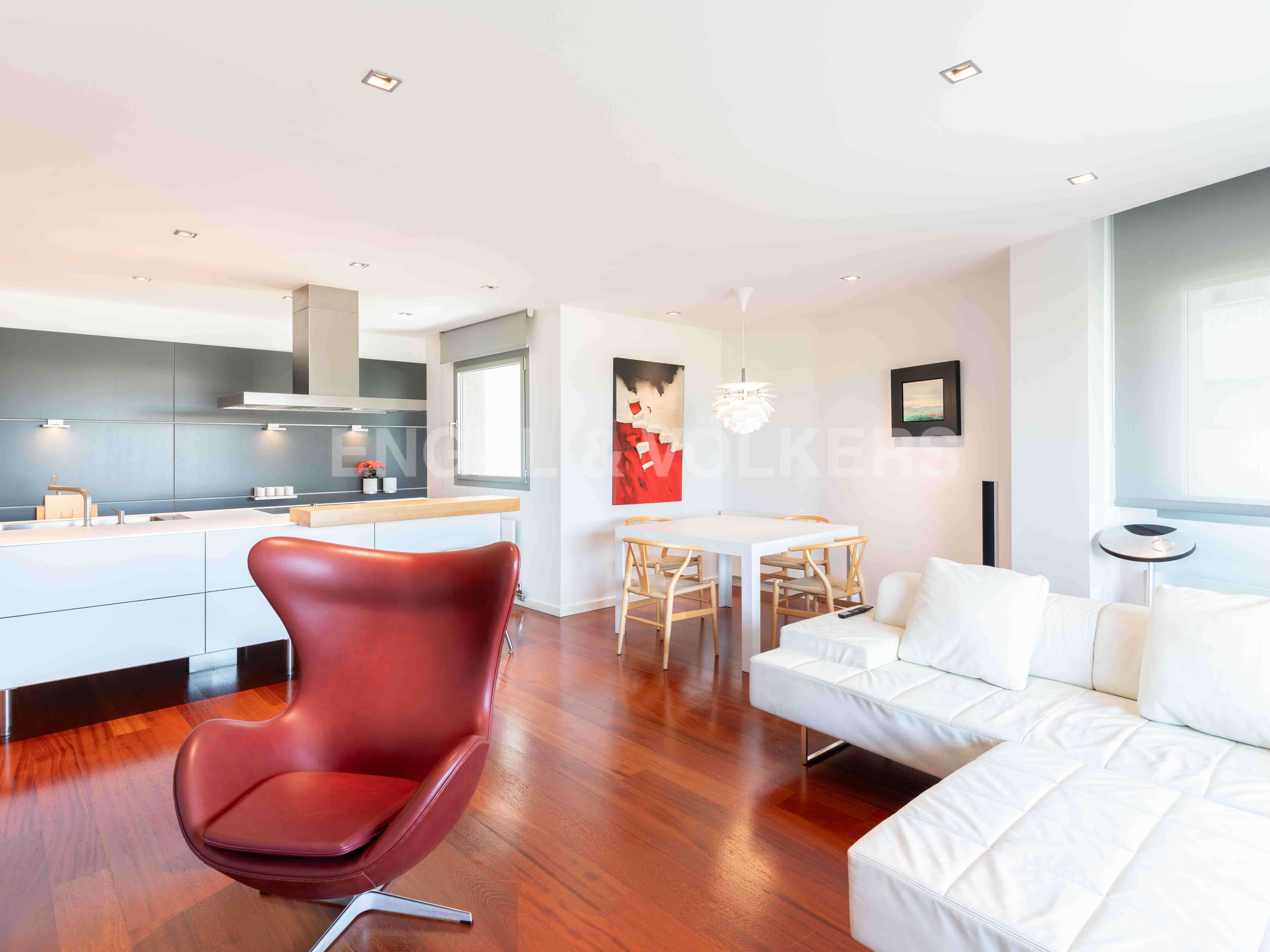 Sala d'estar de Apartament en venda en Cerdanyola del Vallès amb Aire condicionat, Calefacció i Parquet