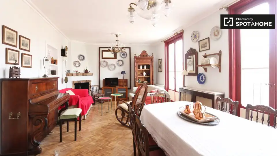 Appartement avec terrasse à louer à Centro