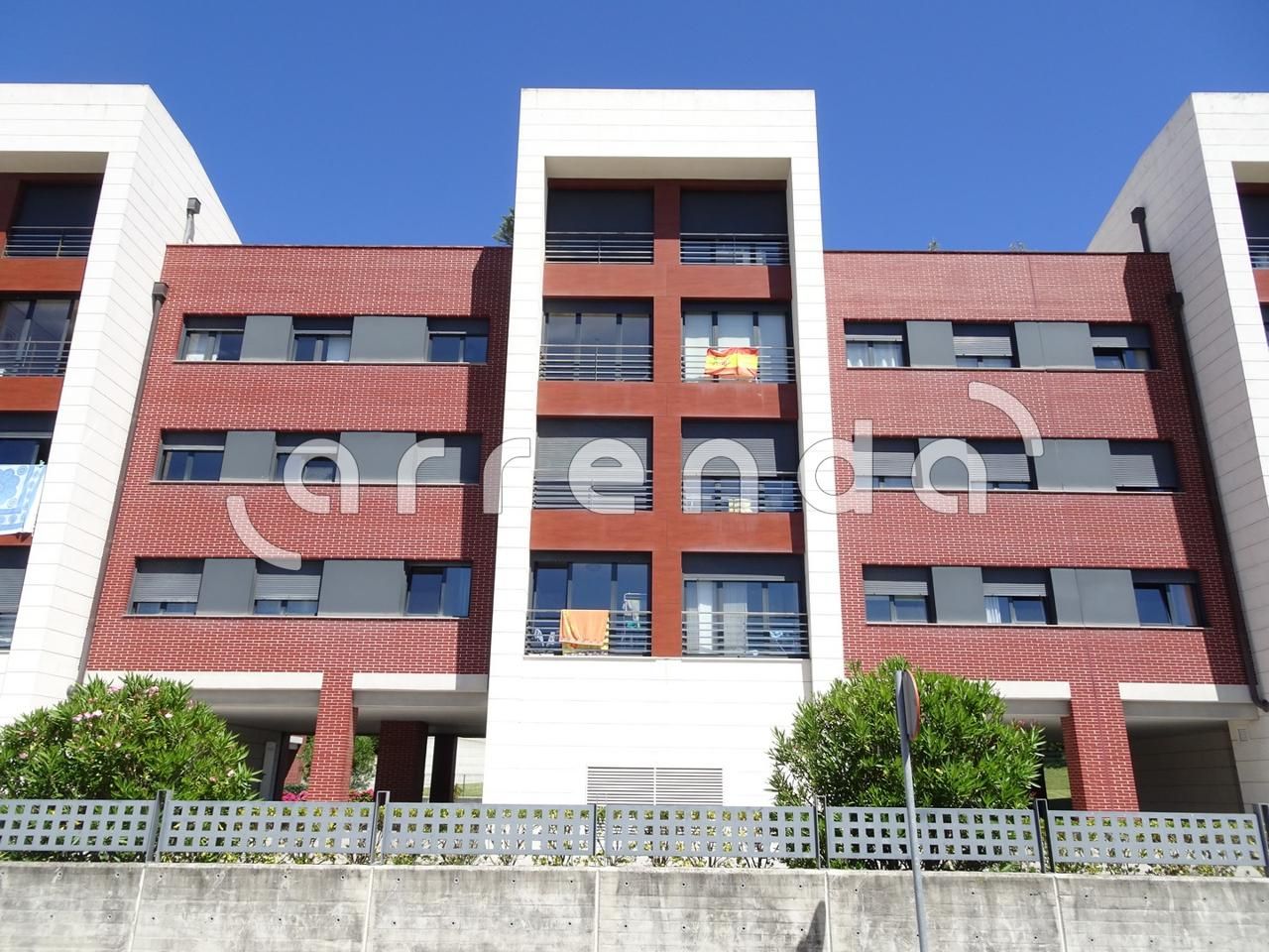 Vista exterior de Pis de lloguer en Santander amb Calefacció, Traster i Moblat