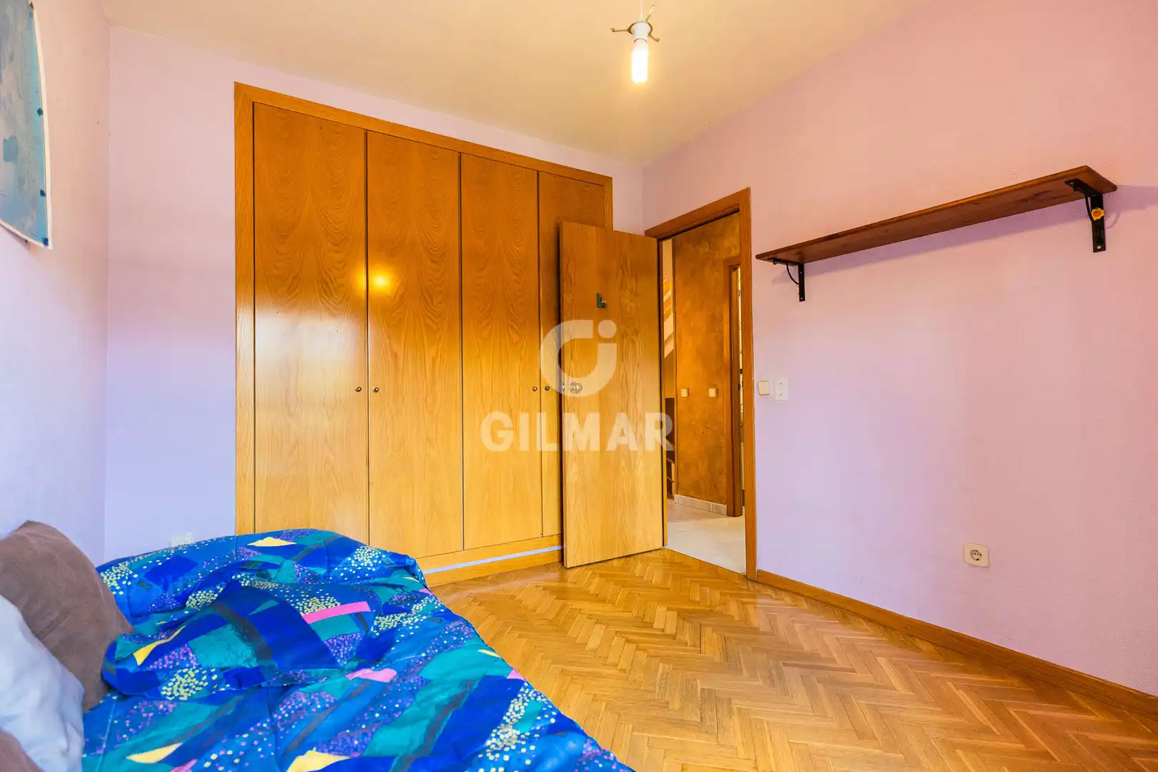 Habitación de Casa adosada en venta en Collado Villalba con Calefacción, Jardín privado y Piscina