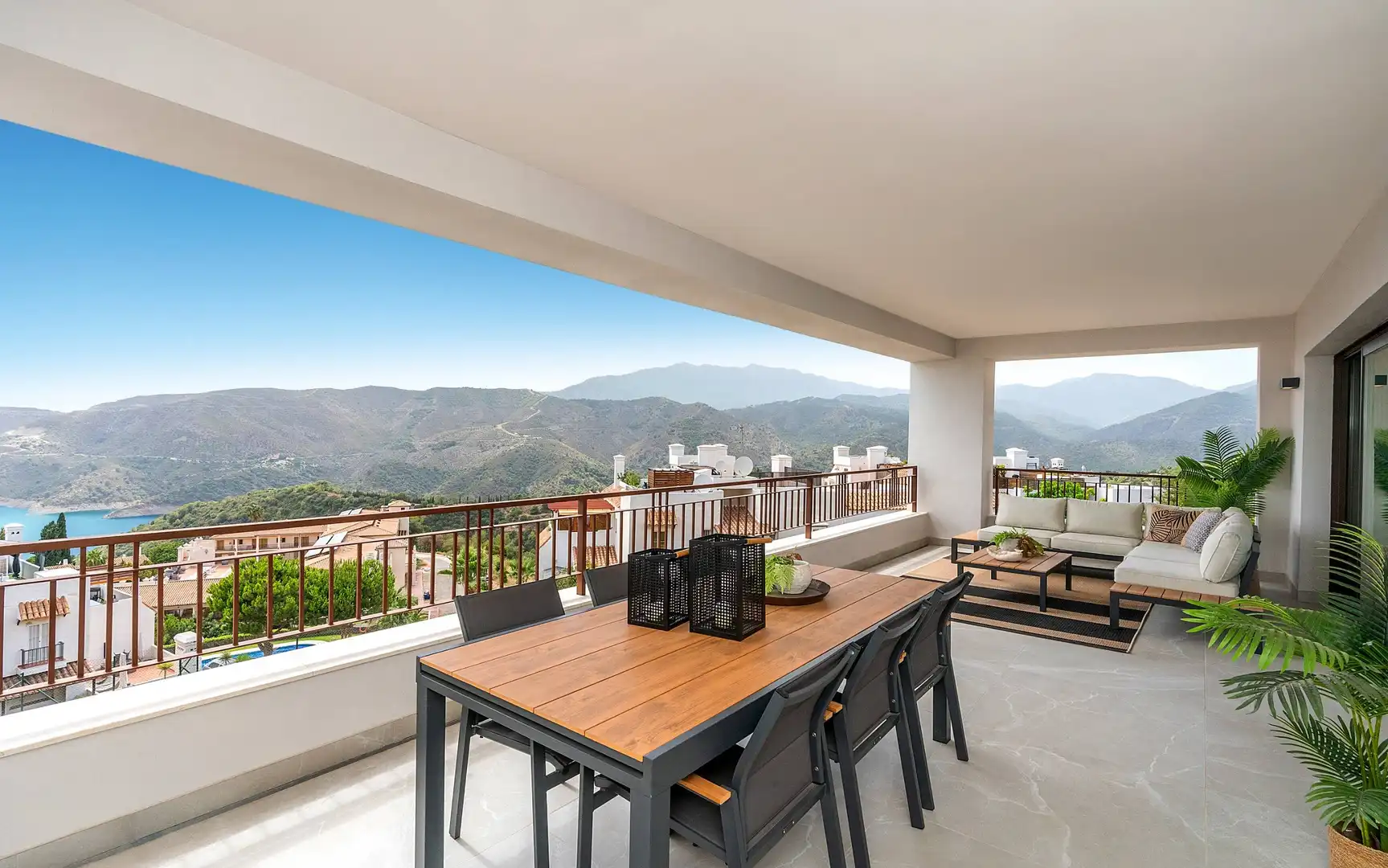 Terrassa de Apartament en venda en Istán amb Aire condicionat, Calefacció i Jardí privat