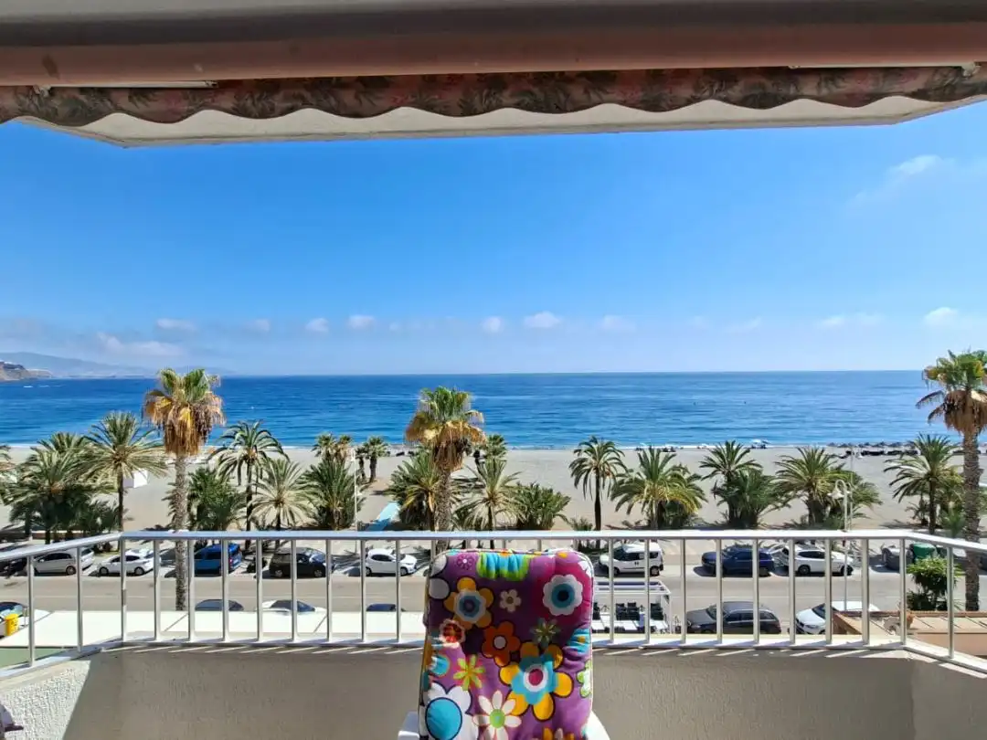 Exterior view of Flat for rent in Almuñécar  with Terrace, Furnished and Oven