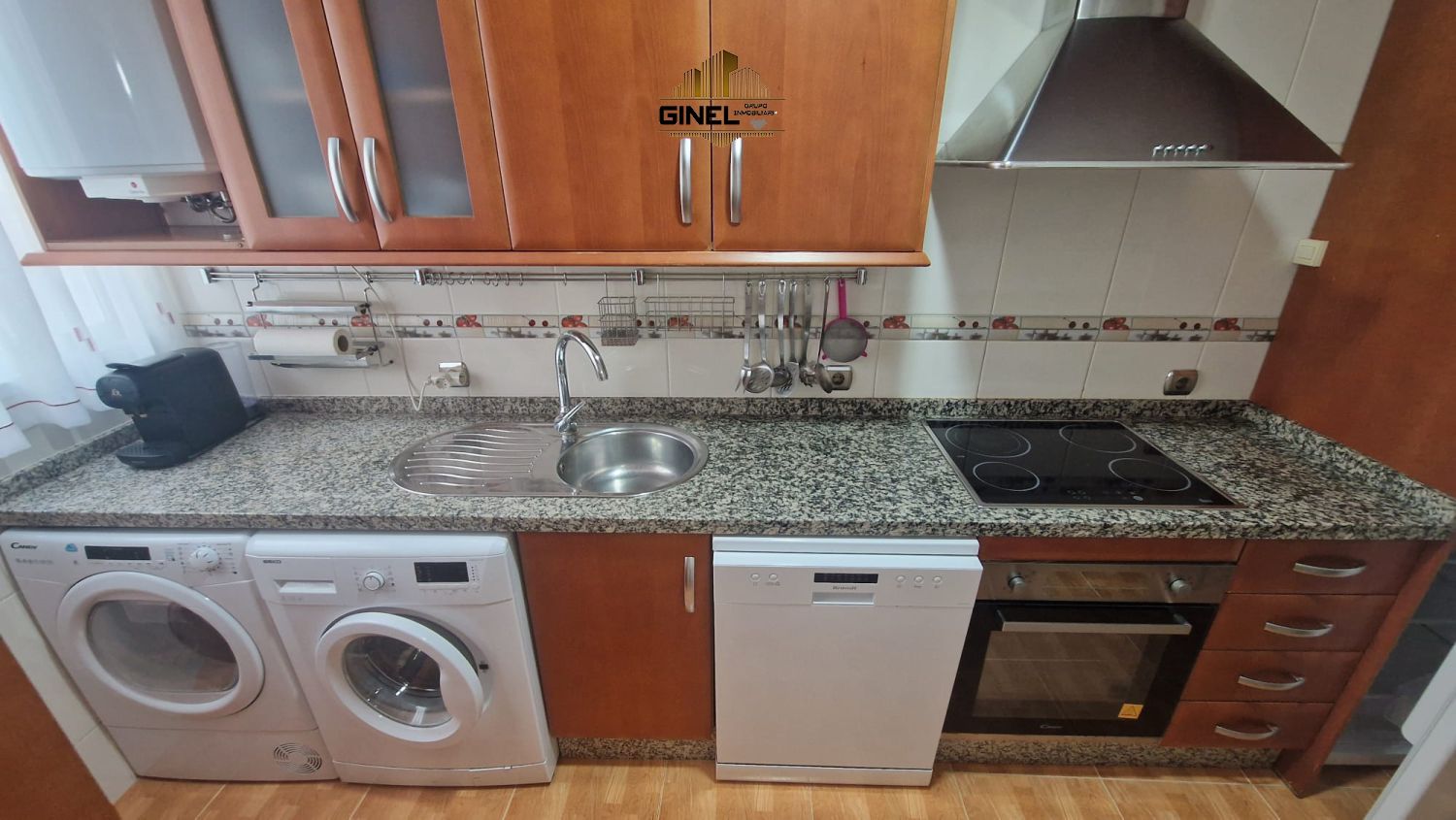 Kitchen of Flat to rent in  Jaén Capital  with Air Conditioner, Heating and Balcony