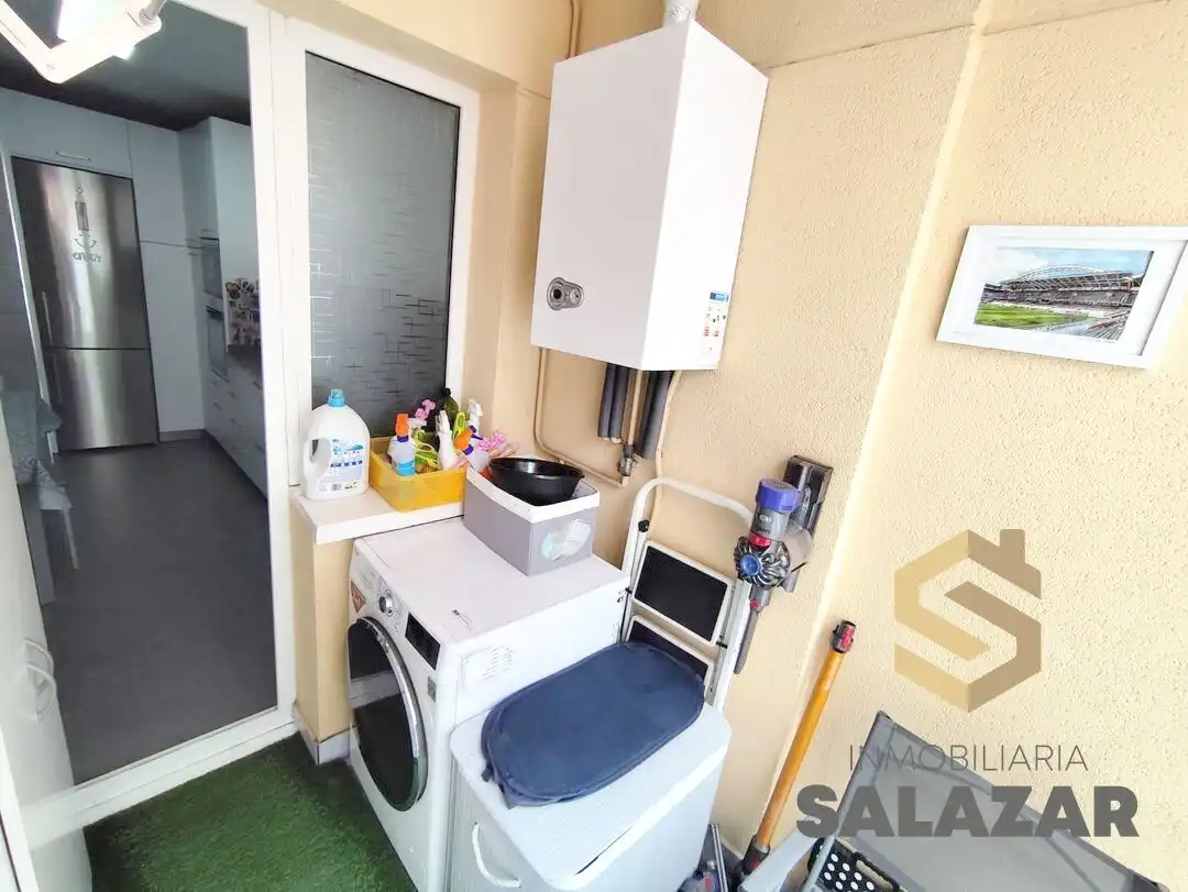Balcony of Flat for sale in Bilbao   with Heating, Storage room and Balcony