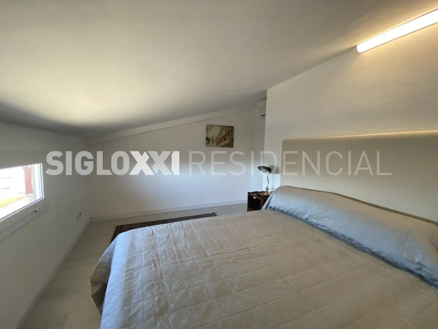 Schlafzimmer von Maisonette zum Verkauf in Barcelona mit Klimaanlage, Heizung und Möbliert