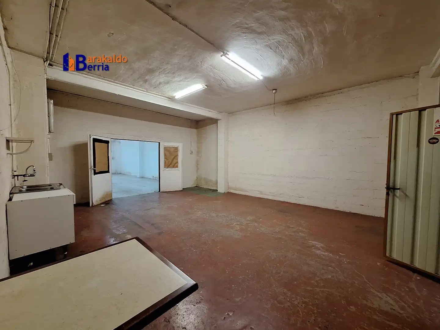 Industrial buildings for rent in Portugalete