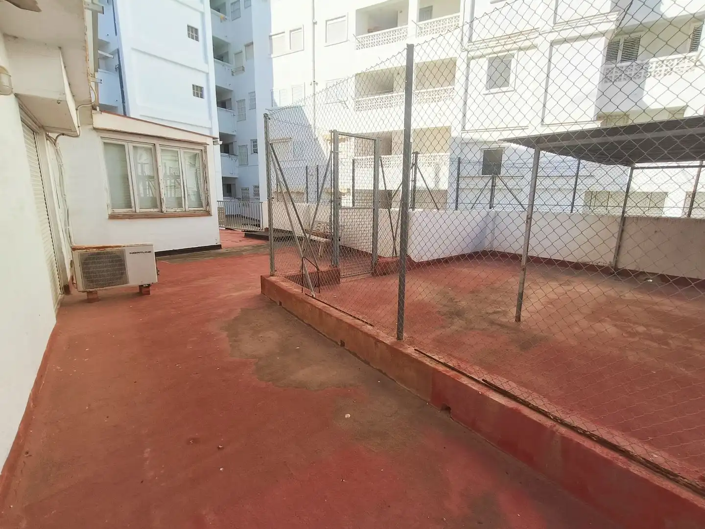 Parkplatz von Gebäude zum Verkauf in Valencia