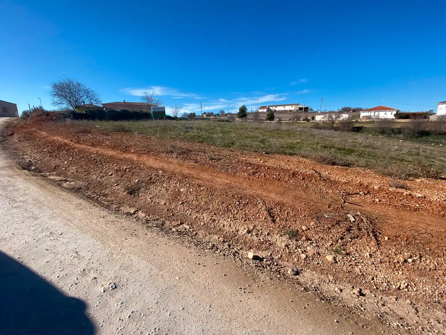 Terrenos y solares en venta en Avenida Vendimia 5