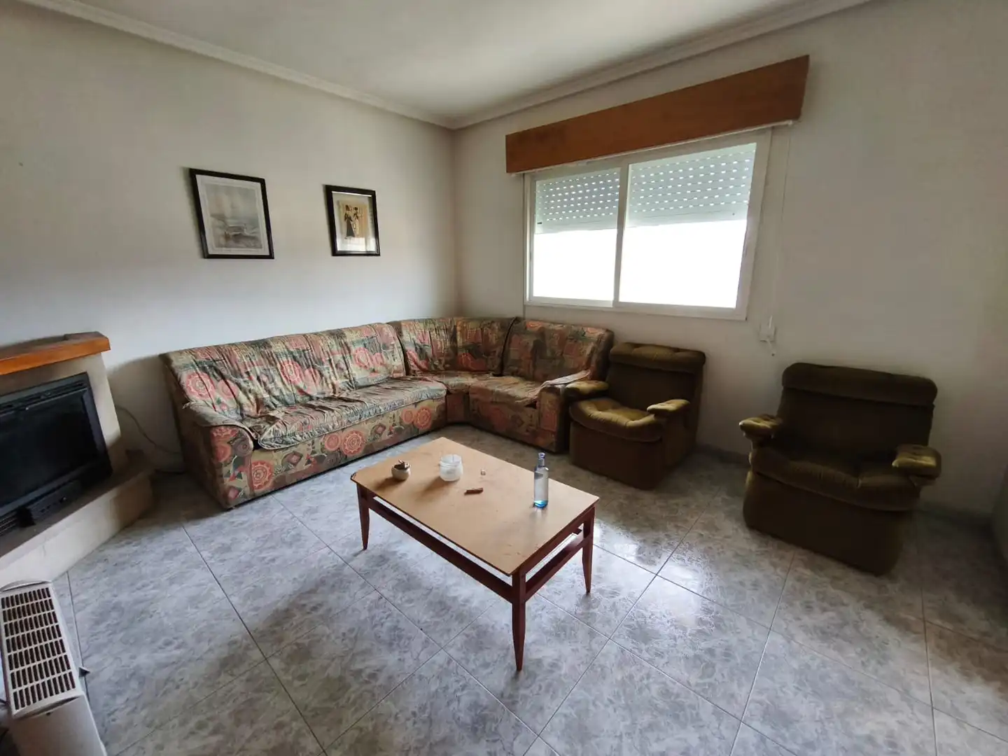 Sala d'estar de Casa o xalet en venda en Taboadela amb Jardí privat, Traster i Moblat