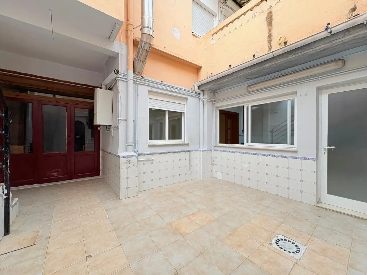 Vista exterior de Planta baja en venta en Vilamarxant con Terraza, Trastero y Balcón