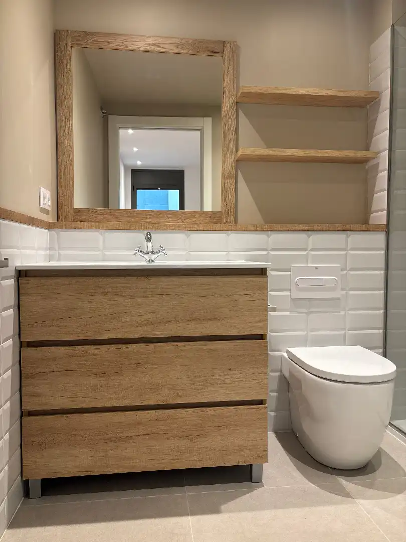 Baño de Piso de alquiler en Sabadell con Aire acondicionado, Calefacción y Terraza