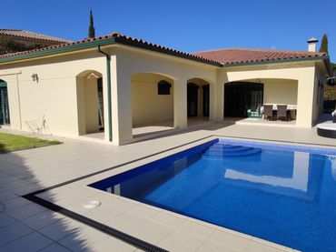 Villa mit Pool zum Verkauf in Sant Pol