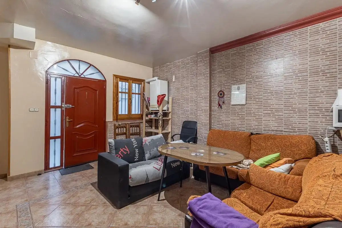 Sala d'estar de Casa o xalet en venda en Granada amb Aire condicionat i Terrassa