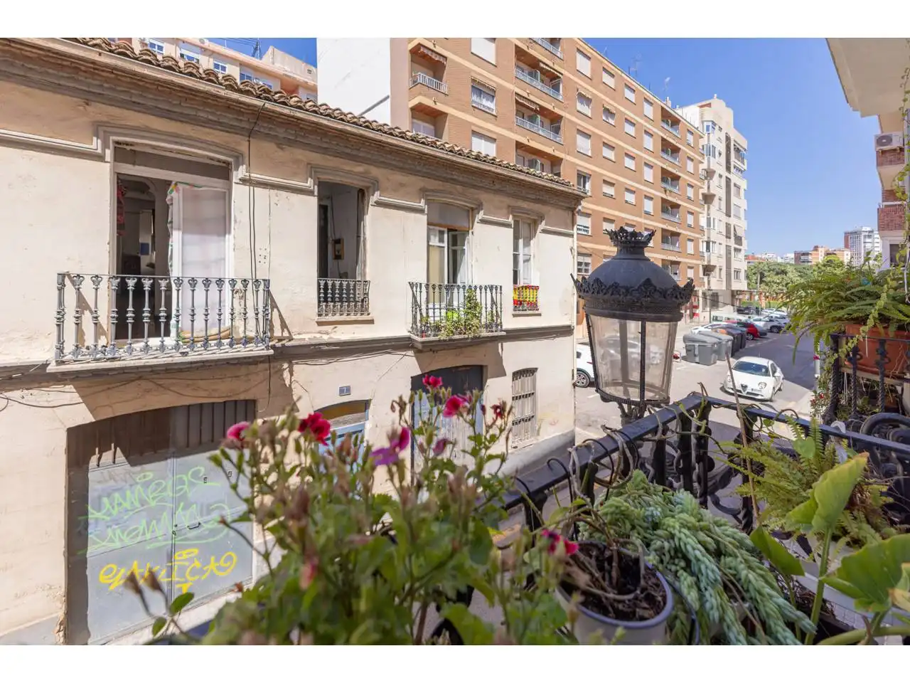 Vista exterior de Pis en venda en Valencia amb Aire condicionat, Parquet i Balcó