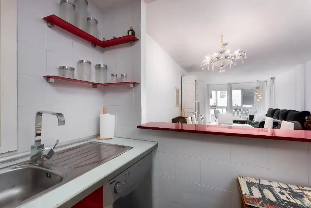 Apartamento con ascensor en venta en Puerto de la Duquesa, imagen 17