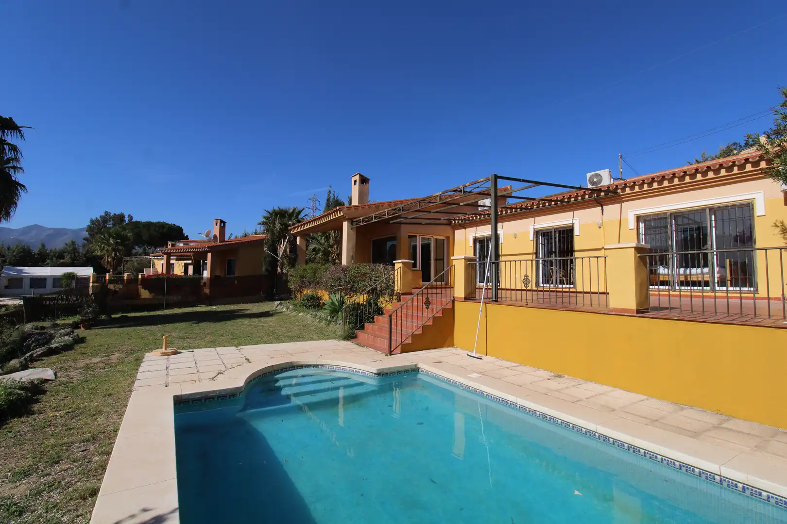 Casa o xalet de lloguer a El Romeral - Peñón de Zapata