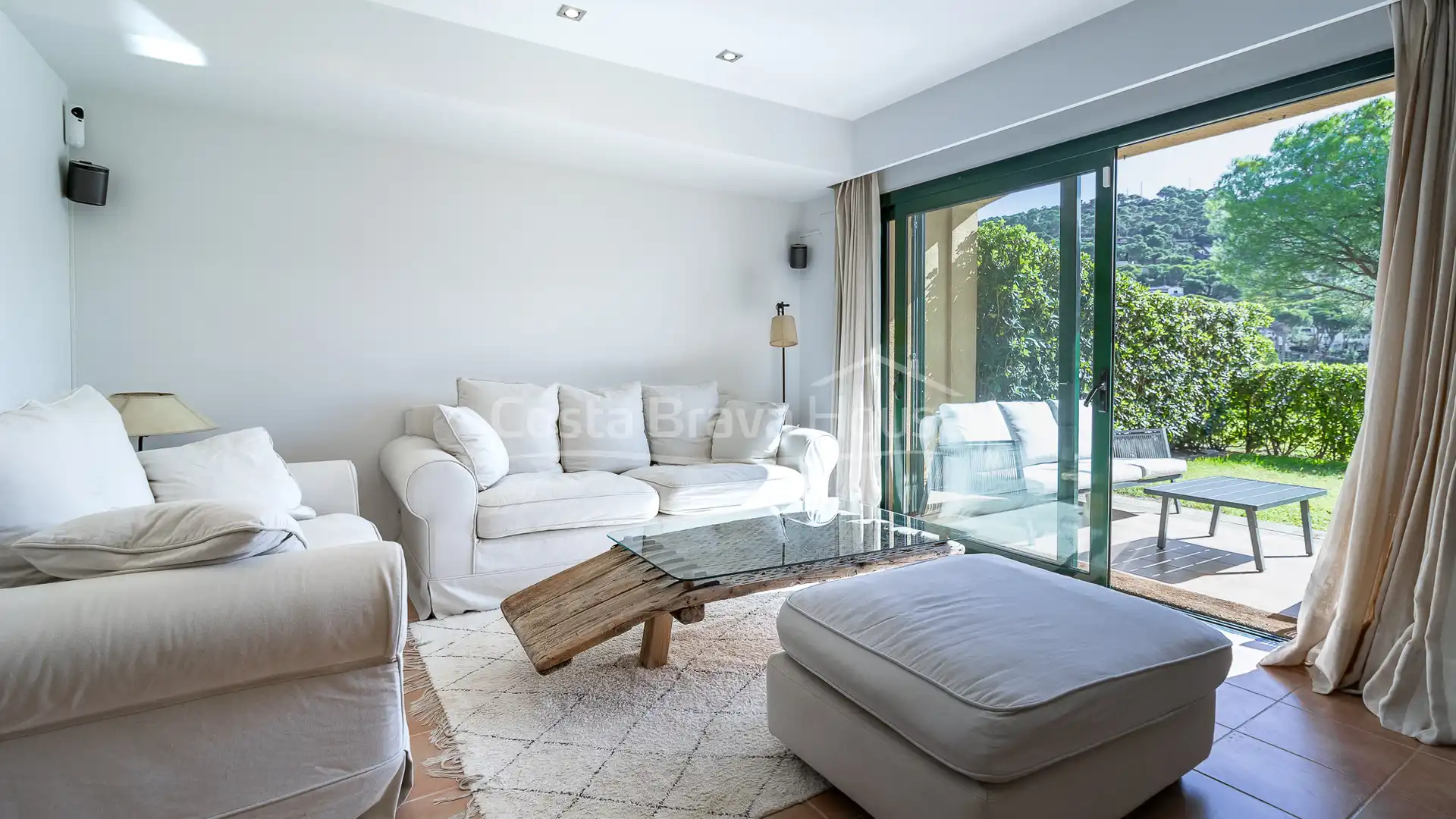 Sala d'estar de Casa o xalet en venda en Palafrugell amb Aire condicionat, Calefacció i Jardí privat