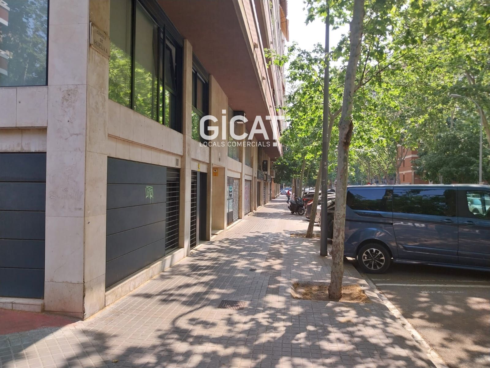 Vista exterior de Local en venda en  Barcelona Capital