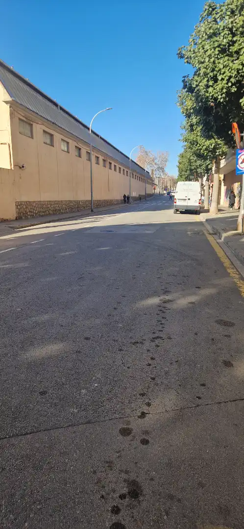 Außenansicht von Garage zum Verkauf in Sant Boi de Llobregat