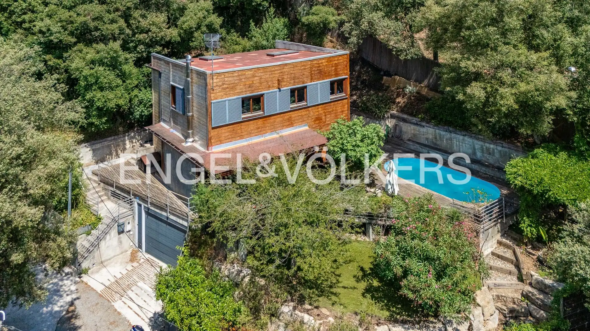 Vista exterior de Casa o chalet en venta en Barcelona con Calefacción, Jardín privado y Parquet
