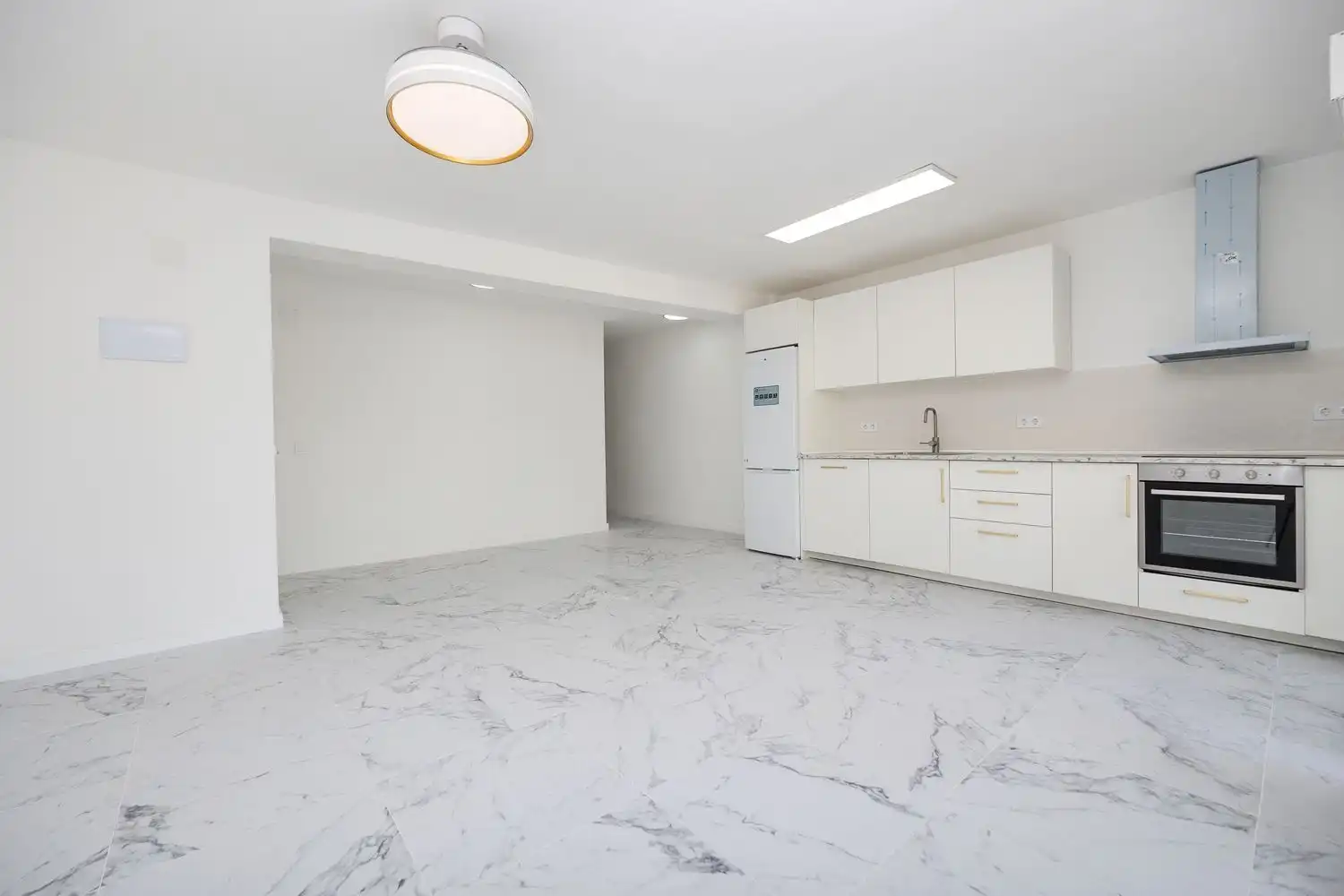 Kitchen of Flat for sale in Torrevieja  with Balcony