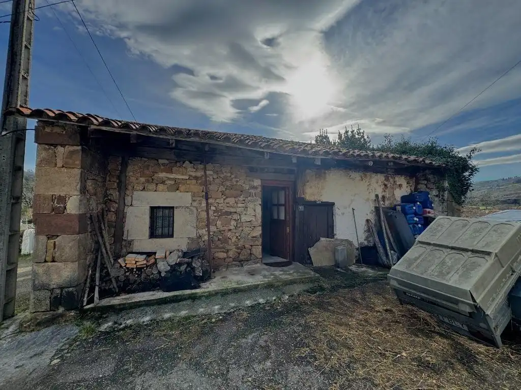 Vista exterior de Casa o chalet en venta en Arenas de Iguña