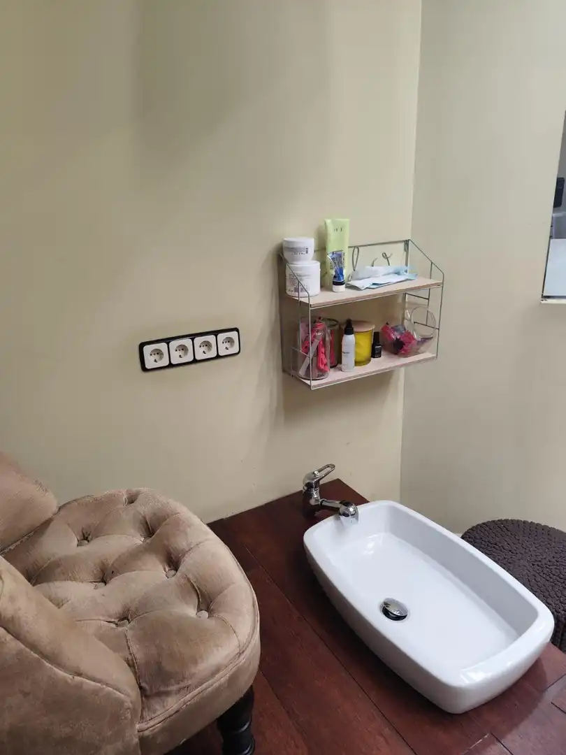 Bathroom of Commercial properties for transfer in Ciempozuelos  with Air Conditioner and Furnished