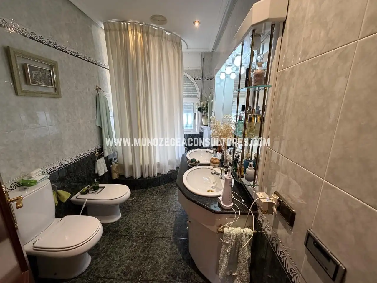 House with pool for sale in Calle Don Juan de Borbón, imagen 23