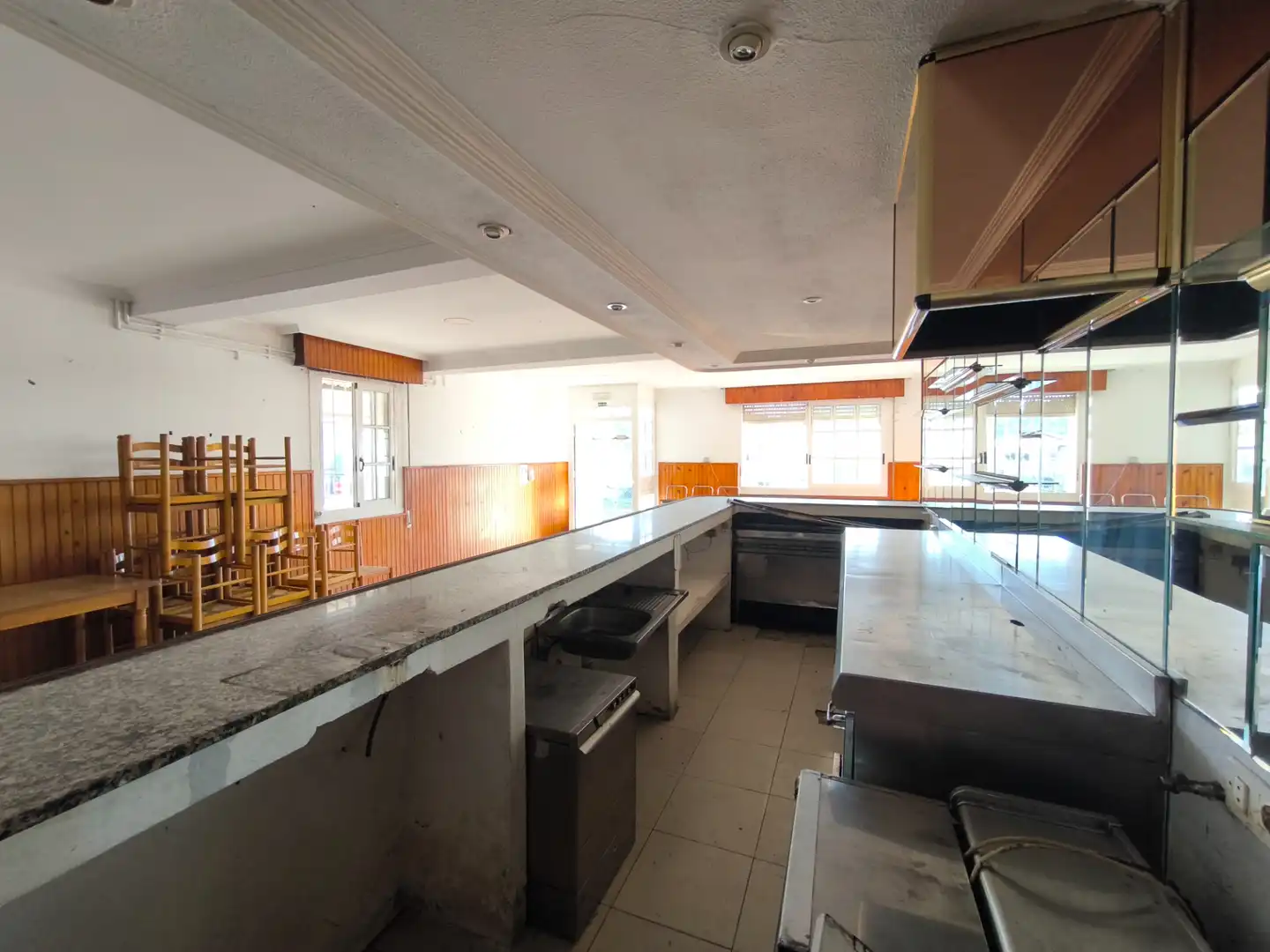 Cocina de Local de alquiler en Vilagarcía de Arousa con Terraza