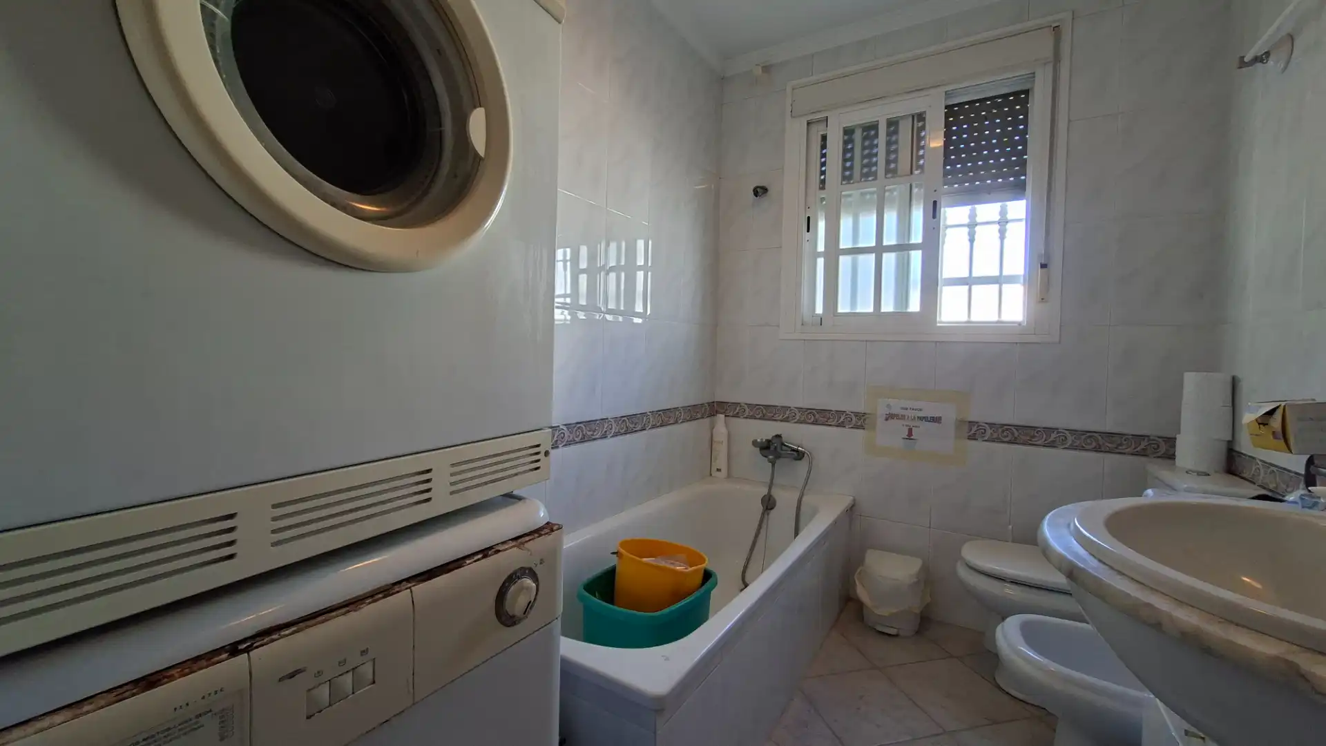 Bathroom of Houses for sale in Chiclana de la Frontera  with Private garden, Terrace and Storage room