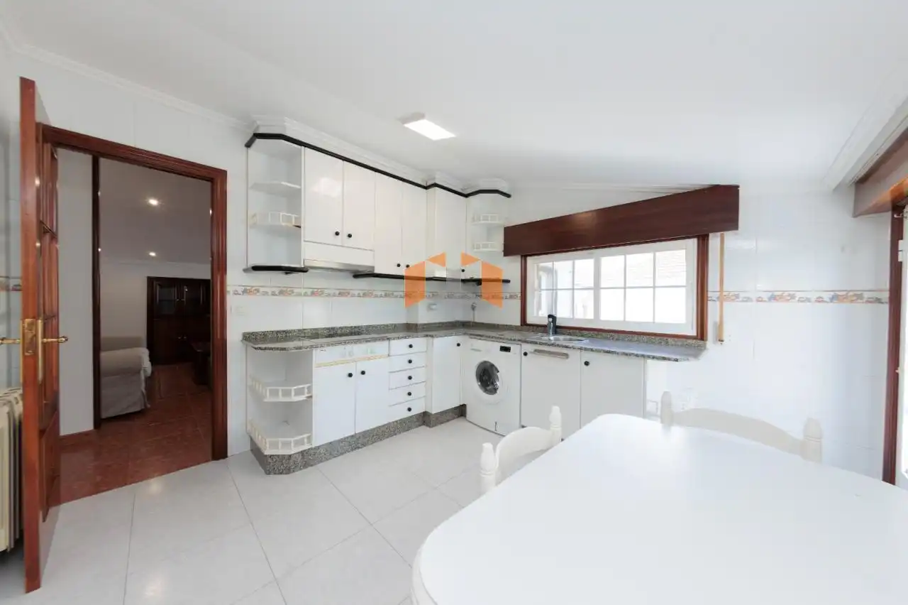 Kitchen of Houses for sale in Vigo   with Heating, Private garden and Parquet flooring