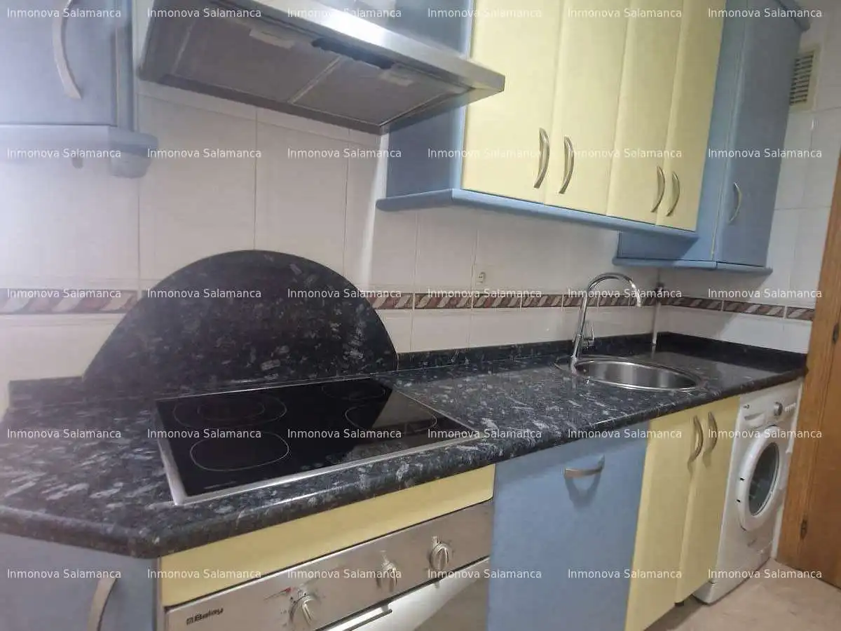 Flat with balcony to rent in Rollo - Puente Ladrillo, imagen 4
