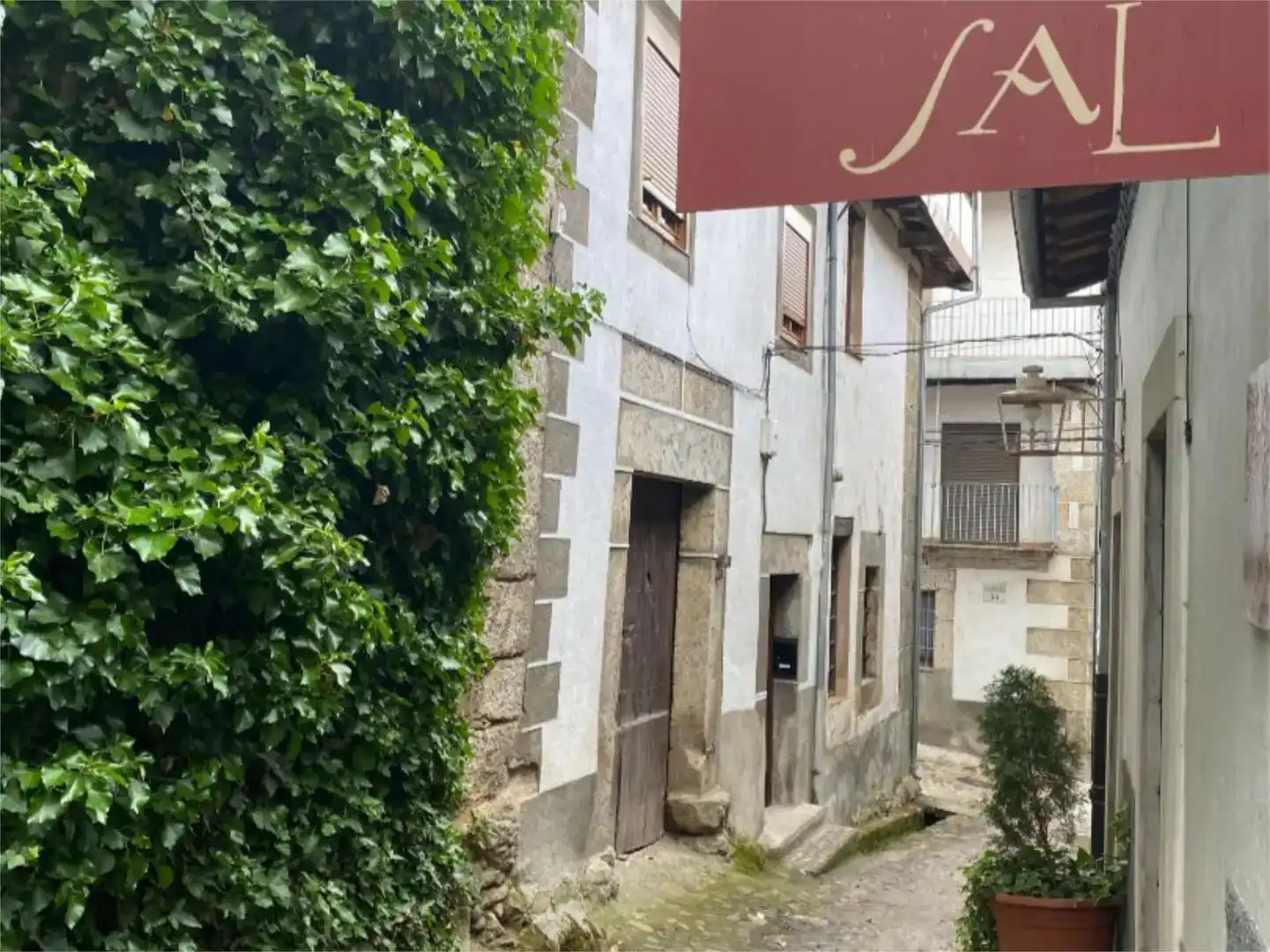 Vista exterior de Local en venta en Candelario