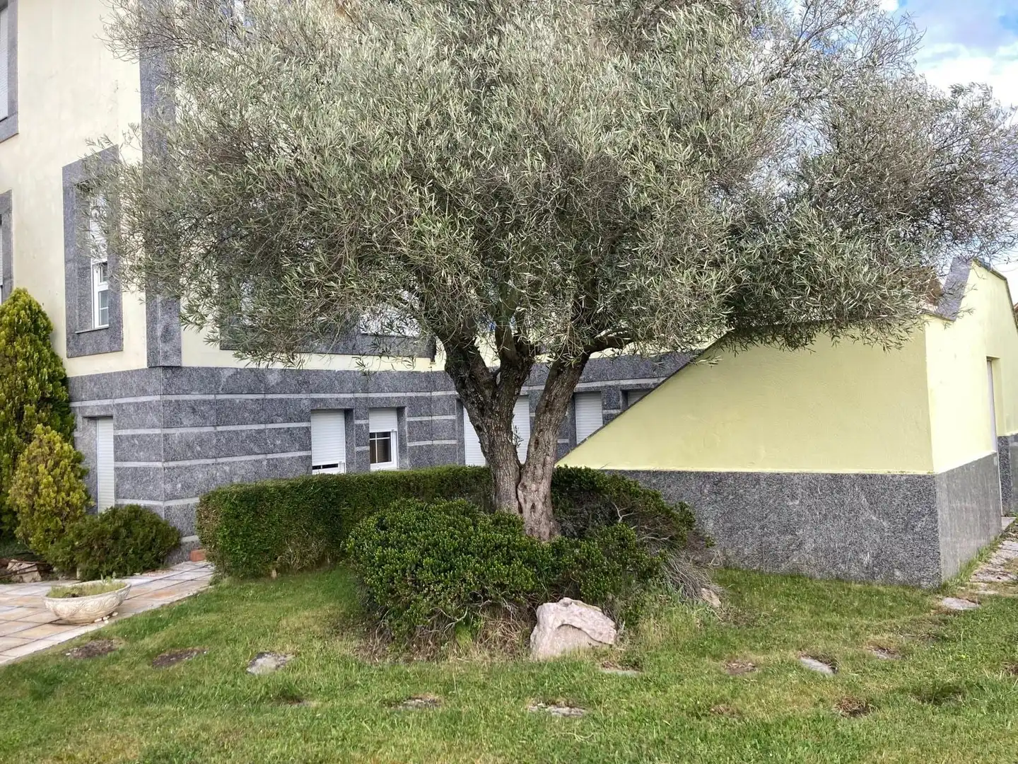 Vista exterior de Casa o chalet en venta en Valdefresno con Calefacción, Jardín privado y Terraza