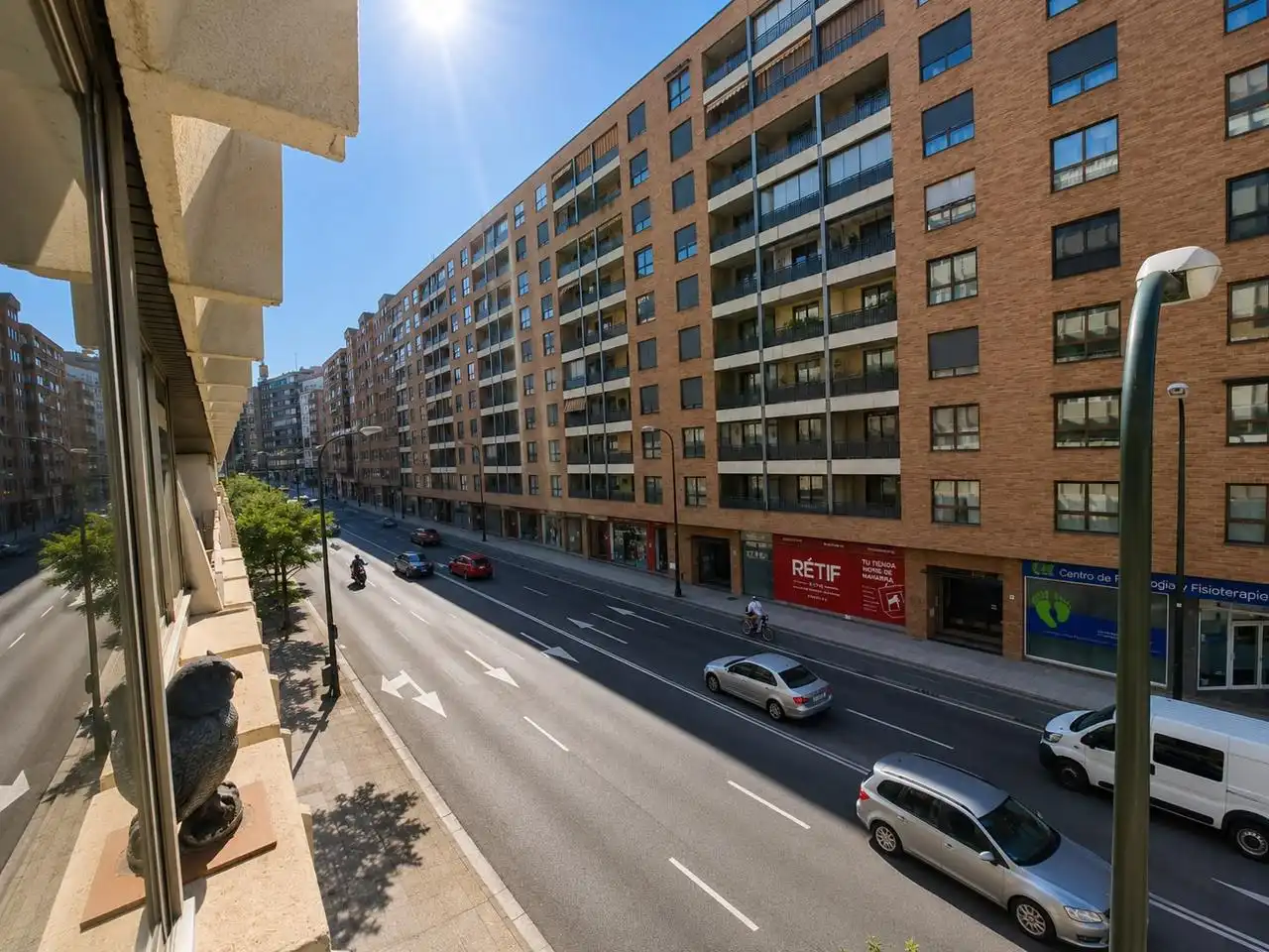 Außenansicht von Wohnung zum Verkauf in Zaragoza mit Klimaanlage, Heizung und Parkett