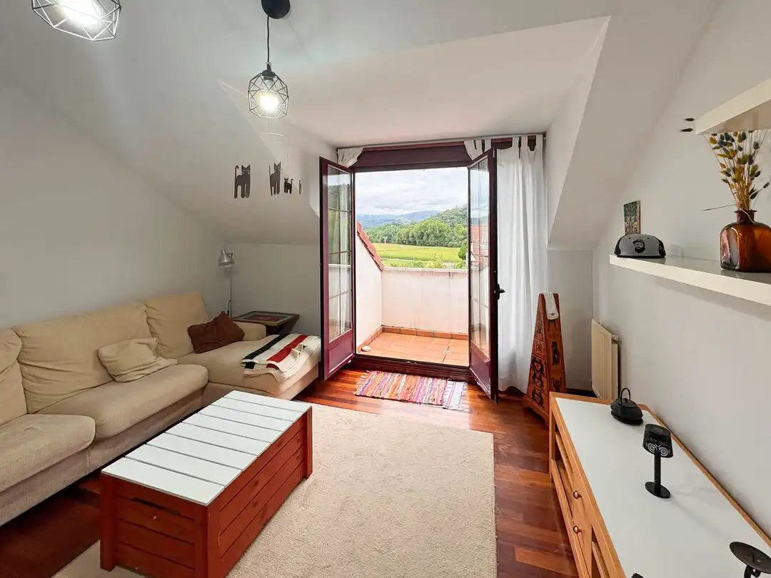 Terrasse von Dachboden zur Miete in Entrambasaguas mit Heizung, Terrasse und Schwimmbad
