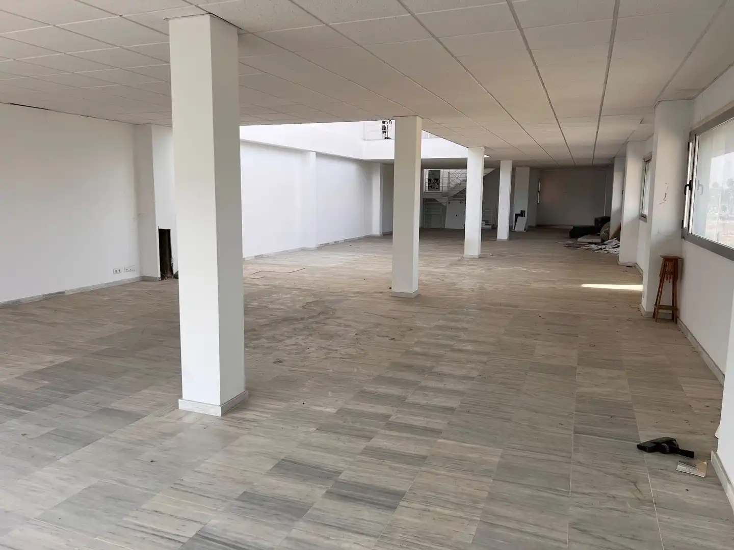 Gebäude zur Miete in Gelves