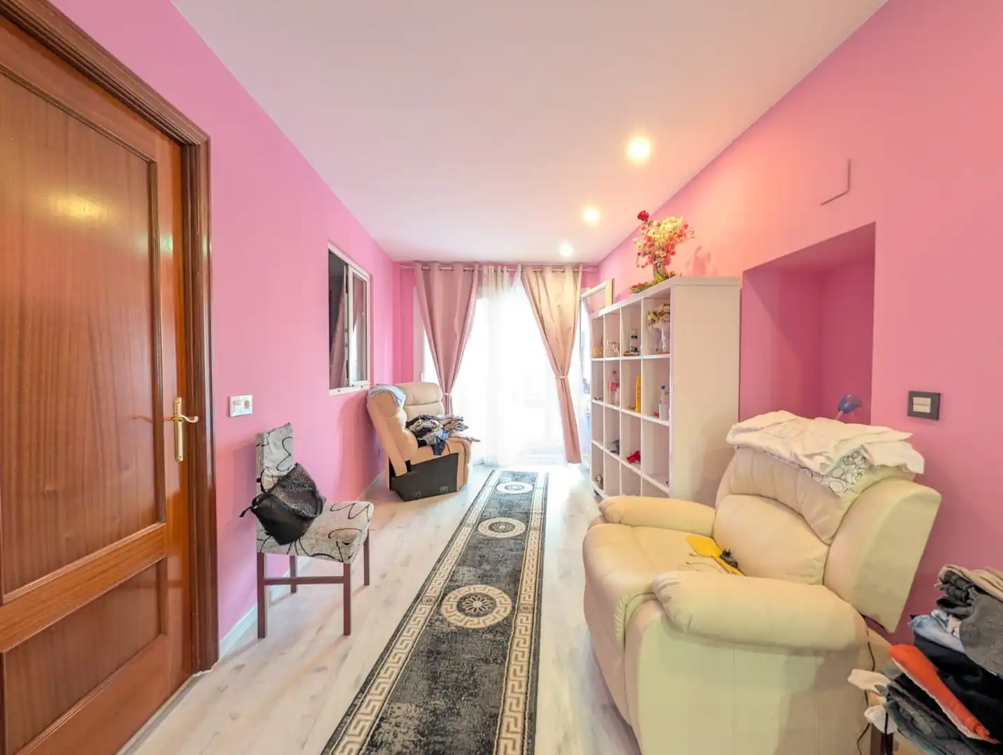 Dormitori de Casa o xalet en venda en Zaragoza amb Aire condicionat, Terrassa i Moblat
