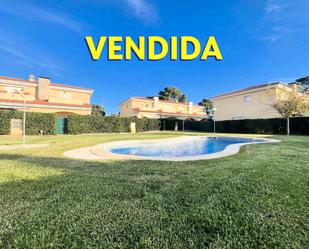 Garden of Single-family semi-detached for sale in Mont-roig del Camp  with Terrace, Furnished and Community pool