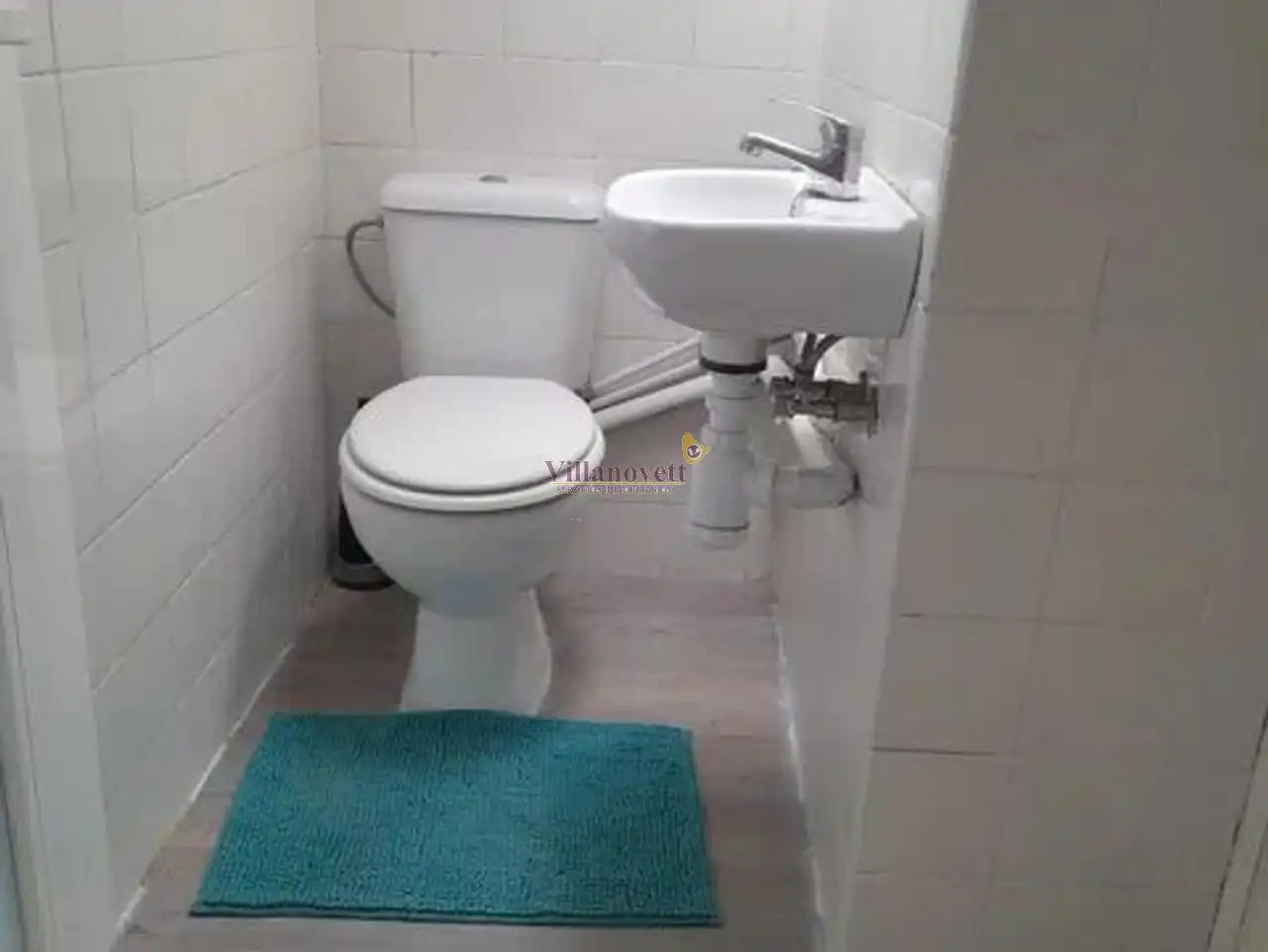 Baño de Ático en venta en Vigo  con Calefacción y Trastero