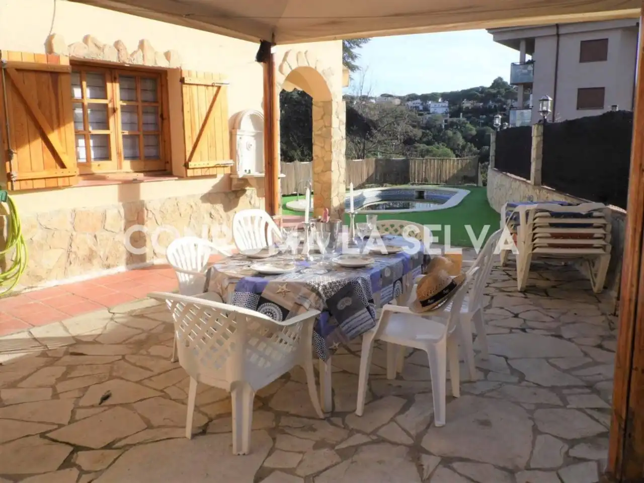 Casa amb piscina en venda a Roca Grossa
