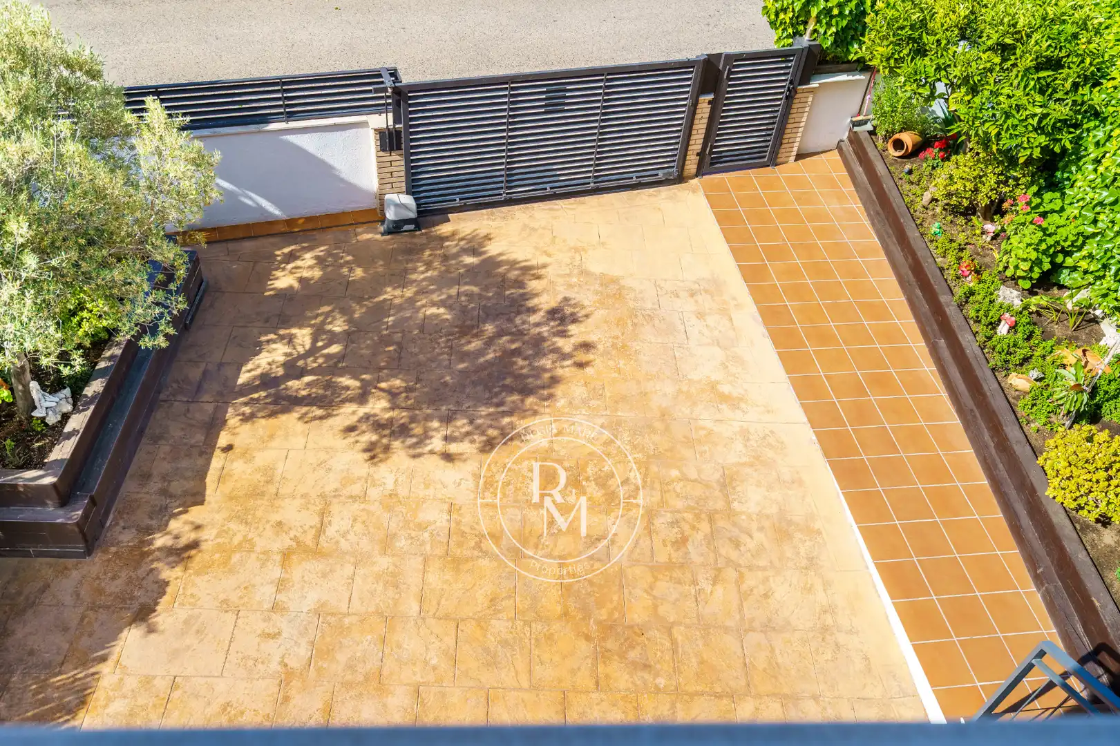 Terraza de Casa adosada en venta en Roda de Berà con Aire acondicionado, Calefacción y Jardín privado